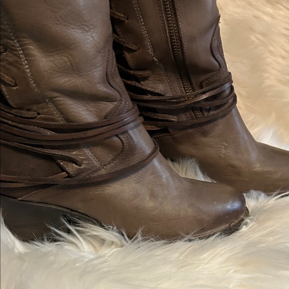 Freebird Leather Boots - Picture 2 of 14
